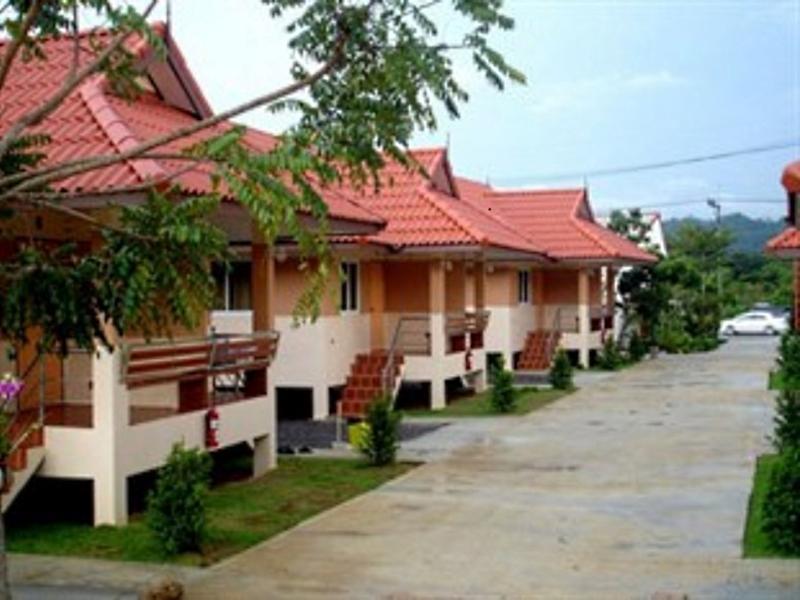 Naris Phuview Resort Satun Exterior photo